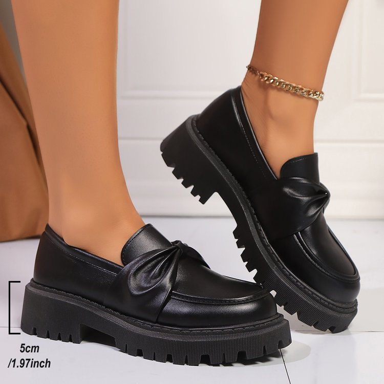 Retro Round-toe Chunky-soled Black Leather Shoes